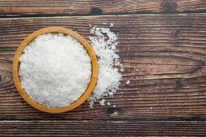 Leia mais sobre o artigo Maioria do sódio consumido é acrescentado pelo brasileiro