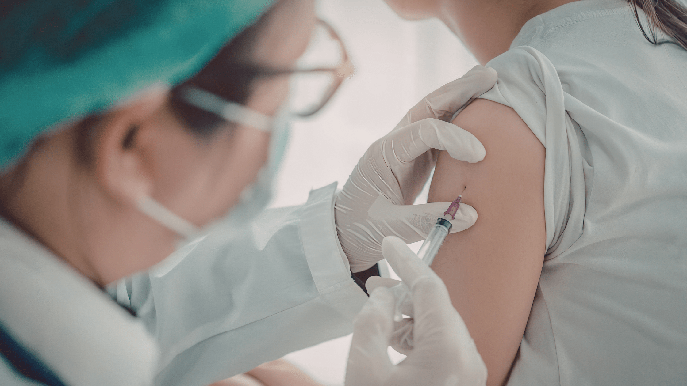 Leia mais sobre o artigo Vacinas e coração: como a vacinação ajuda a prevenir infarto, AVC e outras complicações